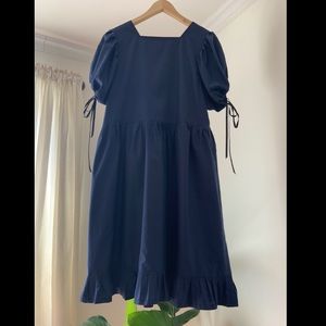Custom-made puff sleeve dress